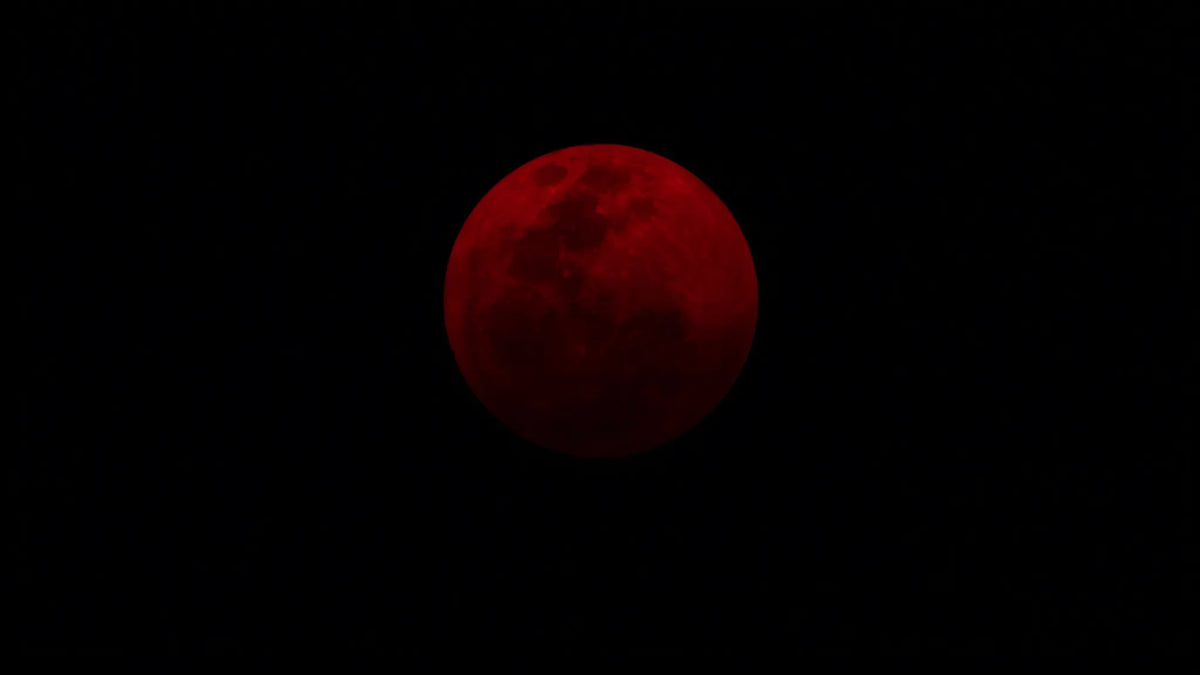 Blutmond bei totaler Mondfinsternis