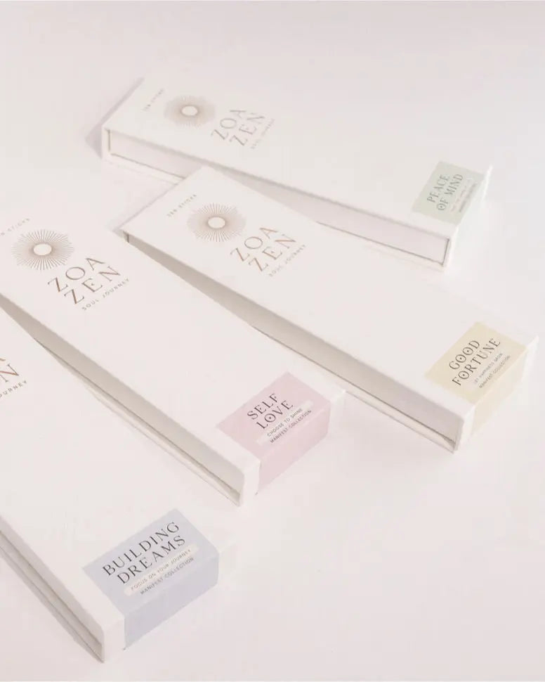 Manifest Zen Sticks Bundle von ZoaZen – Set aus vier natürlichen Räucherstäbchen der Manifest-Kollektion