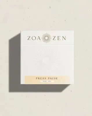 Press Pause Zen Paper von ZoaZen – beschreibbares Räucherpapier der Core Collection mit warm-süßem Duft