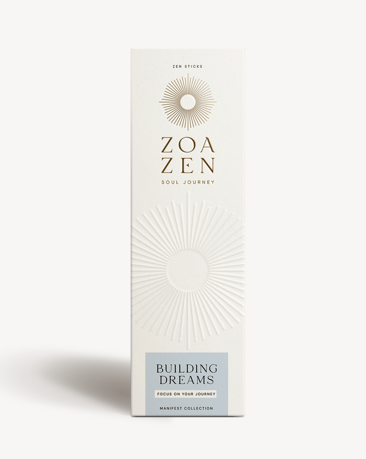 Zen-Sticks von ZOA ZEN, weißes Design, Teil der Manifest-Kollektion, 'Building Dreams', Fokus auf den Weg.
